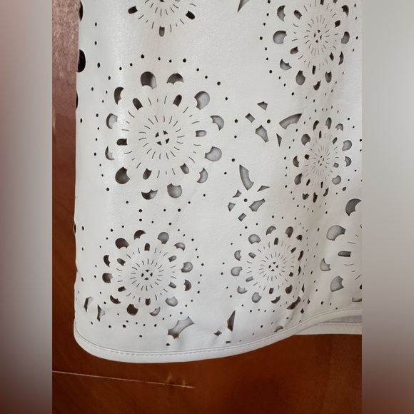 Live a Little size L vegan leather laser cutout top in cream - Picture 6 of 9